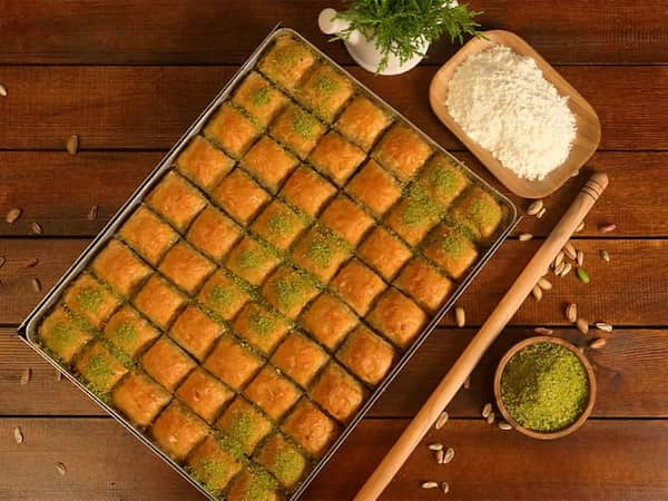 تصویر 3 از قیمت خرید باقلوا استانبولی + فروش ویژه